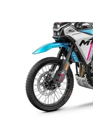 CFMoto Hoog Spatbord Zephyr Blue 450MT In De Mode