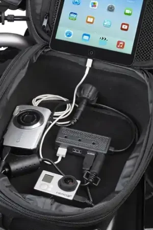 Speciale Aanbieding GIVI - S111-POWER HUB - Tankbag - 12V Oplaadpunt