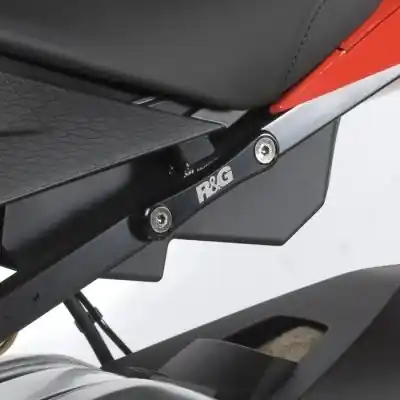 Bulkbestelling R&G - REAR FOOTREST PLATE, BLACK - Accessories - Geschikt voor BMW S1000RR
