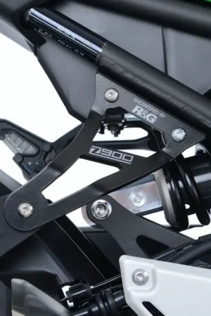 R&G - EXHAUST HANGER, BLACK - Accessories - KAWASAKI Z900 17- INCL. BLANKING PLATE Weekendaanbieding