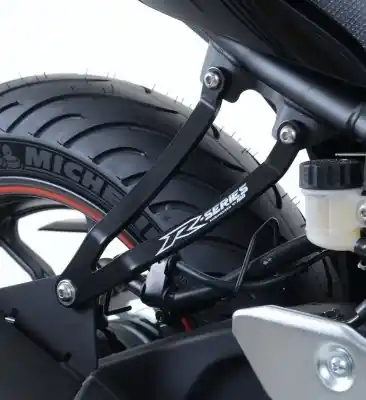 R&G - EXHAUST HANGER, BLACK - Accessories - Geschikt voor Yamaha YZF-R3 Exclusieve Aanbieding
